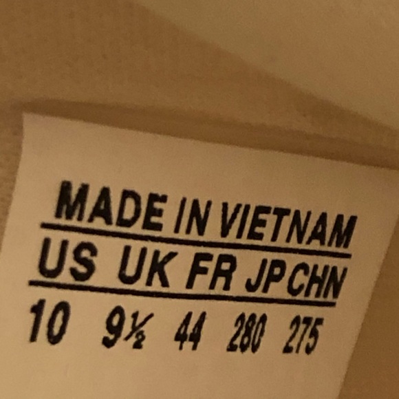 Adidas Boost Sneakers - Picture 16 of 16